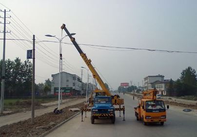 Keuntongan-keuntongan Lampu Sarjana Lampu Surya Surya Surya Lampuk Surya 吐向re...